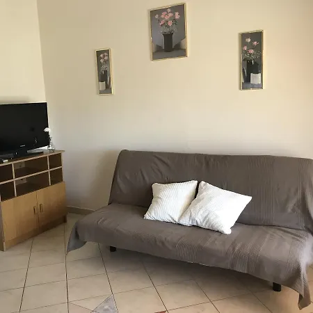 Apartment Legin