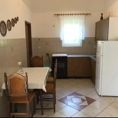 Apartment Legin Vir